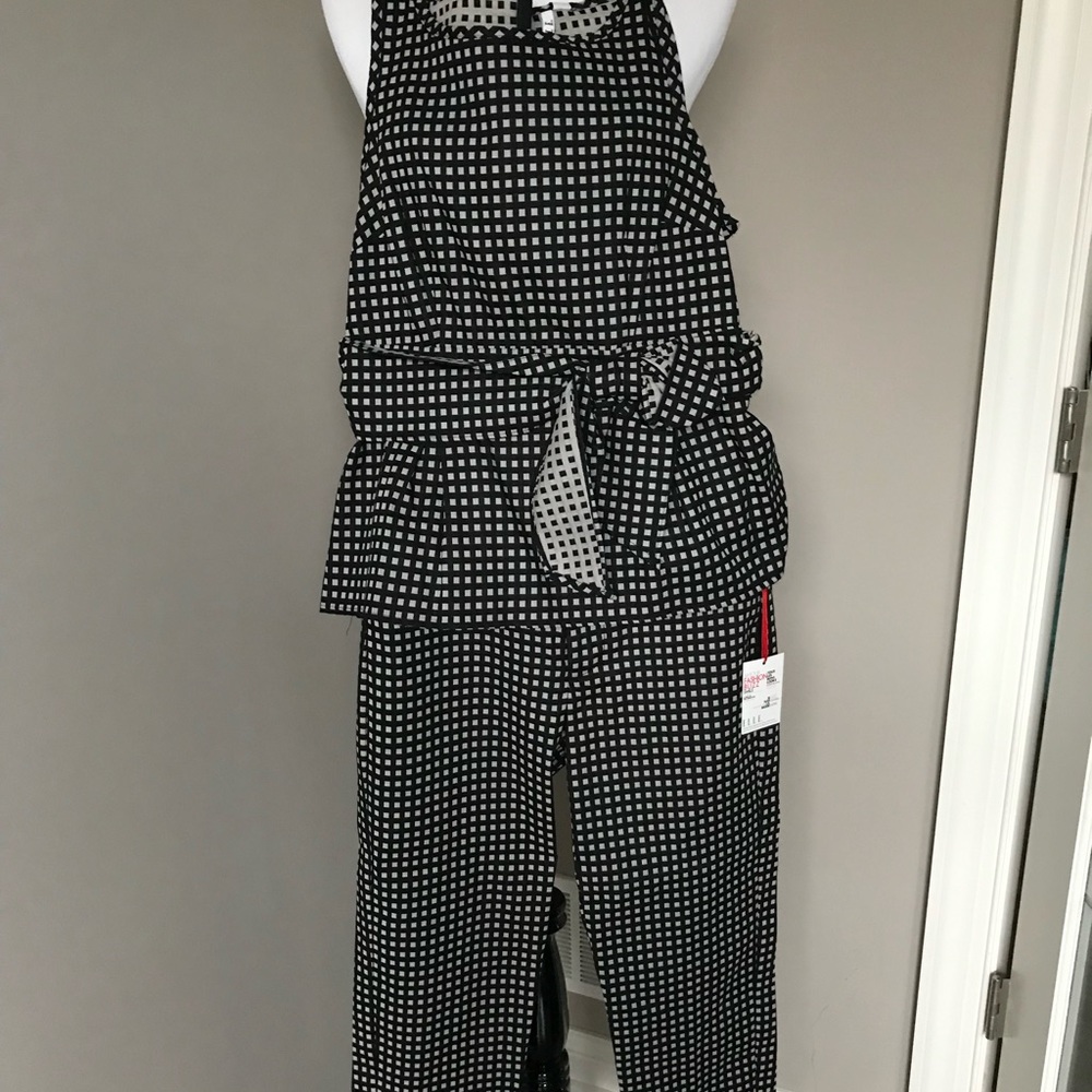 2 piece jumpsuit. NEW! - Picture 1 of 2